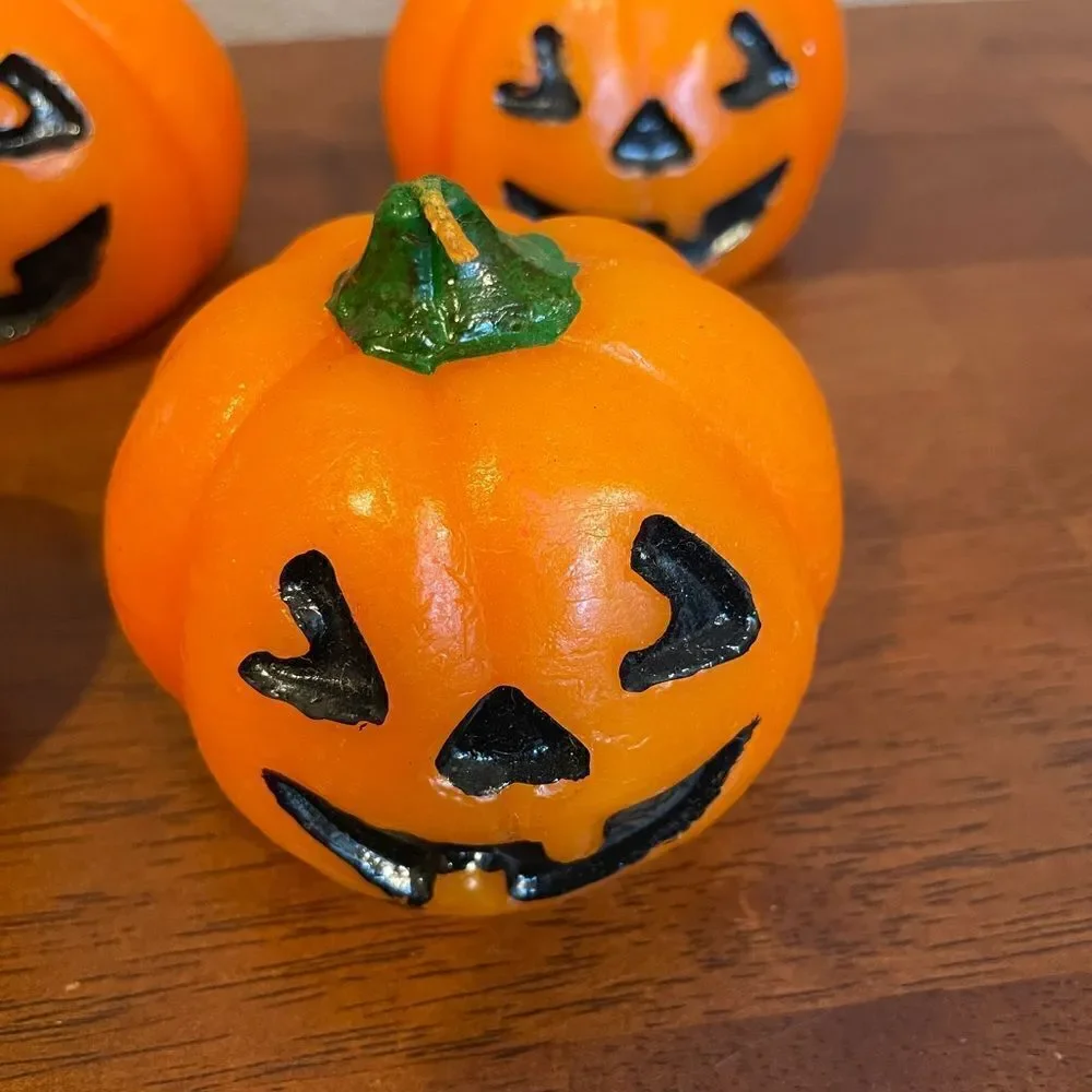Vintage Hallmark Pumpkin Candles Set of 4!